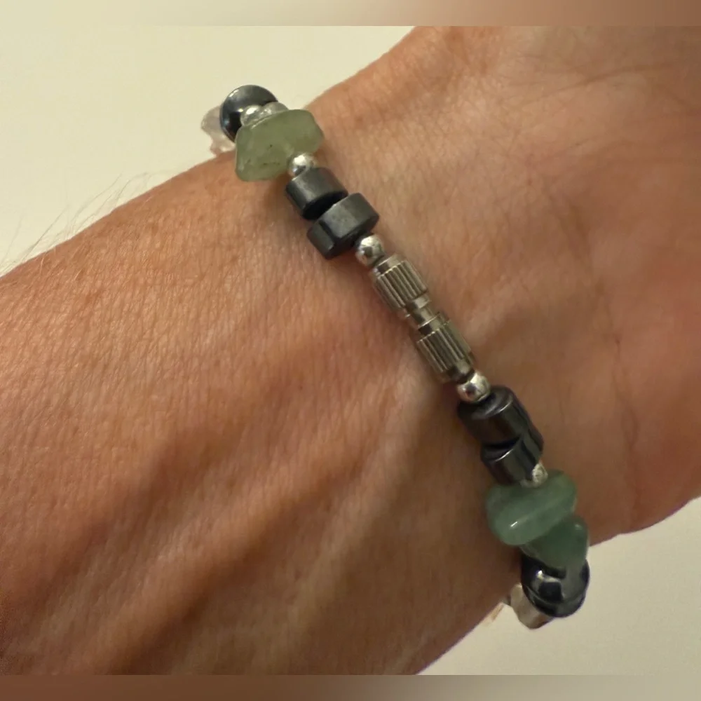 Gemstone Chip Handcrafted Natural Stone 7” Bracelet - Picture 3 of 4